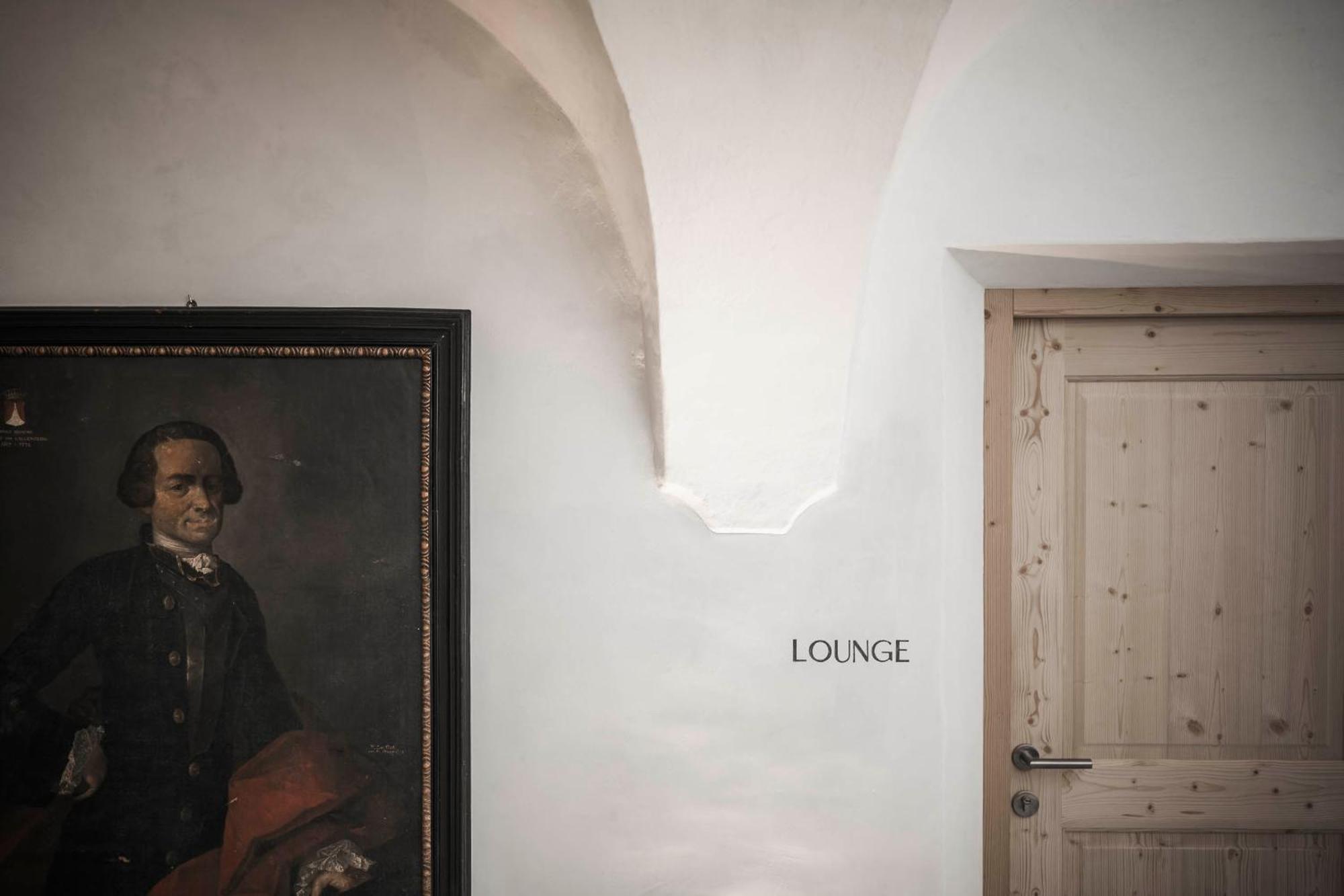 Hofergut Suites & Apartments Riscone Bagian luar foto