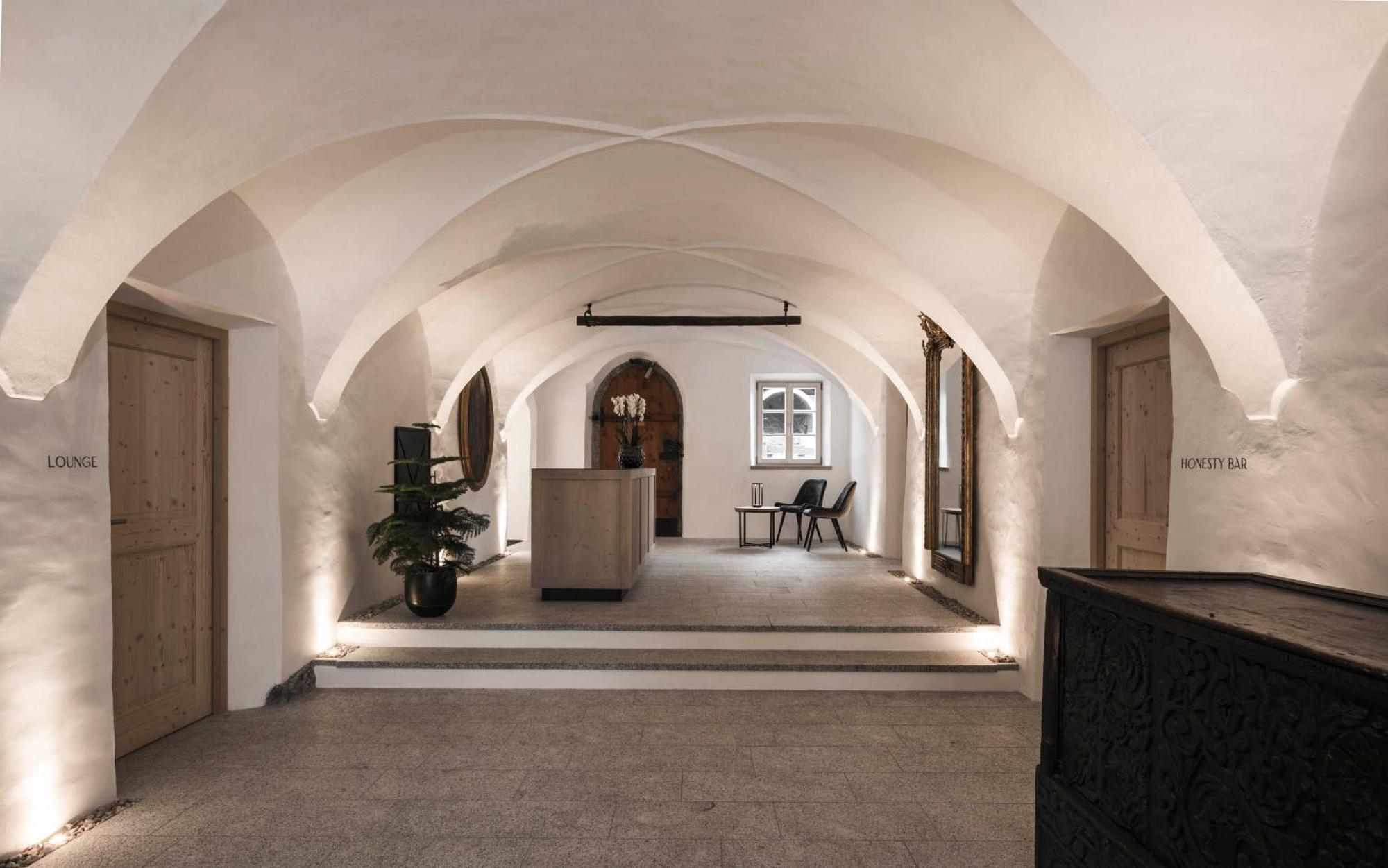 Hofergut Suites & Apartments Riscone Bagian luar foto