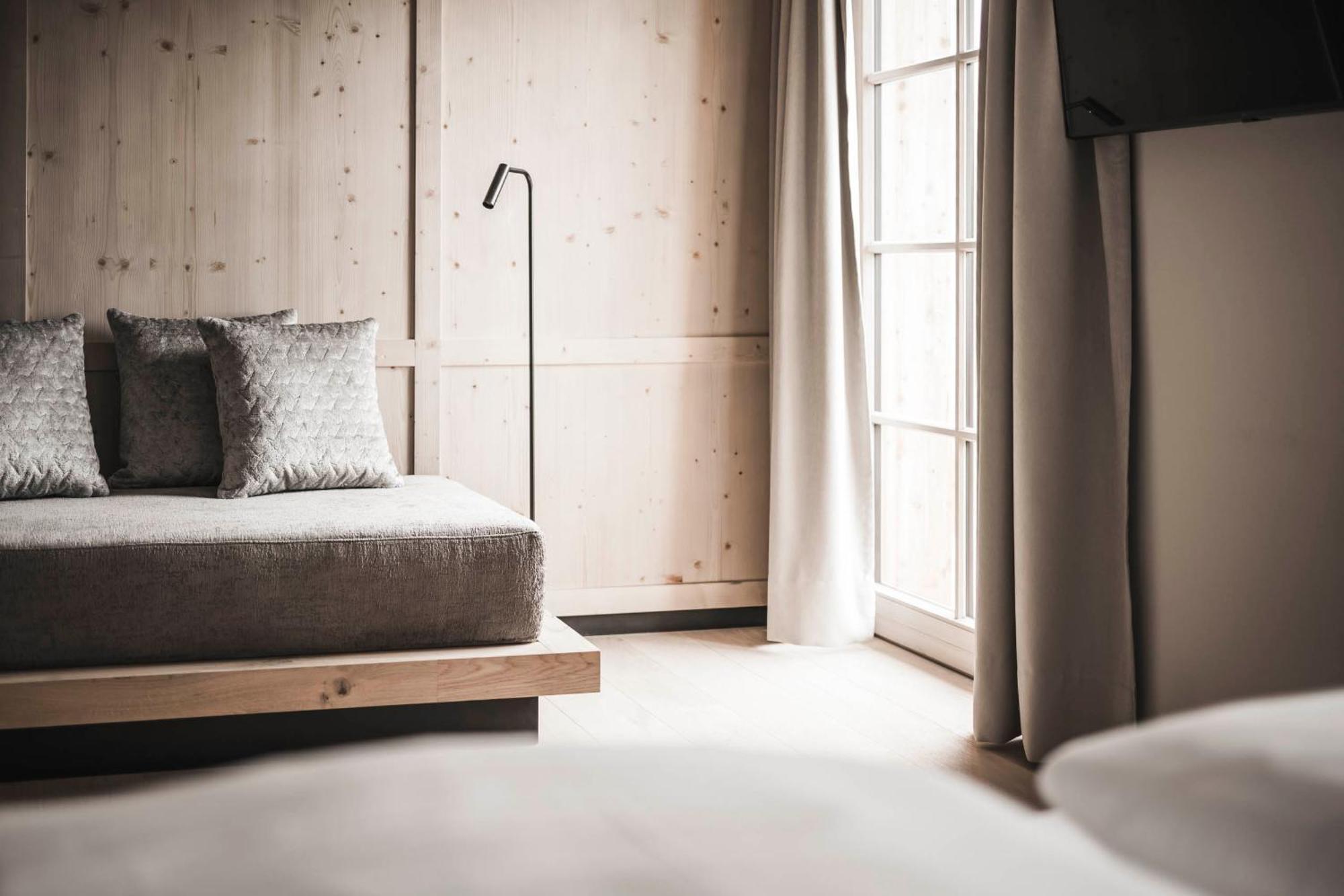 Hofergut Suites & Apartments Riscone Ruang foto